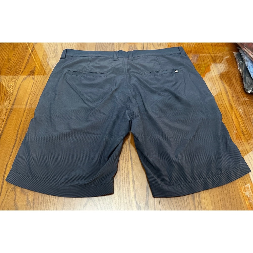 TravisMathew Mens Golf Shorts Navy Blue Striped Stretch Size 36 Performance - Picture 7 of 9